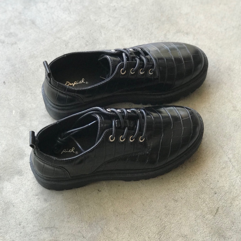 🖤 Croco lace ups 🖤 - Picture 3 of 3